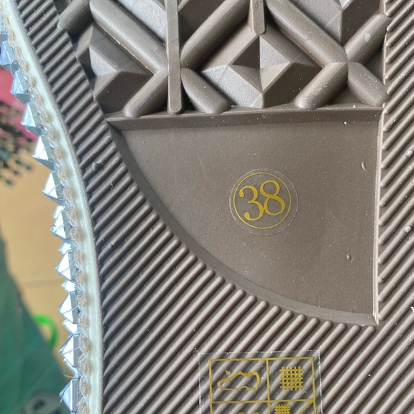 Free People Nan-Ku Couture Cruise Studded High Top Sneakers Size 38 / US 8 NEW - Picture 17 of 17